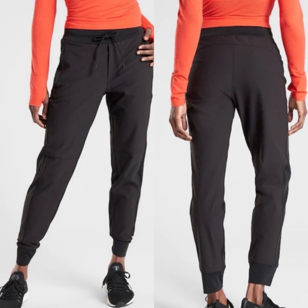 Athleta headlands hybrid trek jogger in black womens size 10